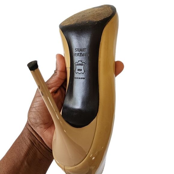 Stuart Weitzman  - Picture 16 of 16